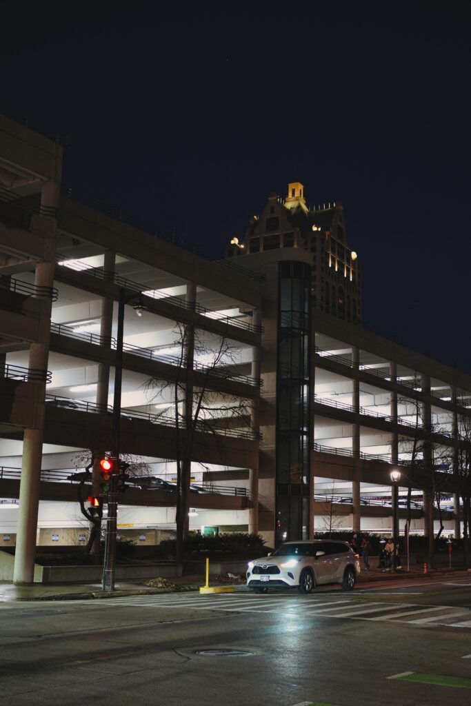 Christmas & NYE - The US 12 Christmas & NYE - The US 12