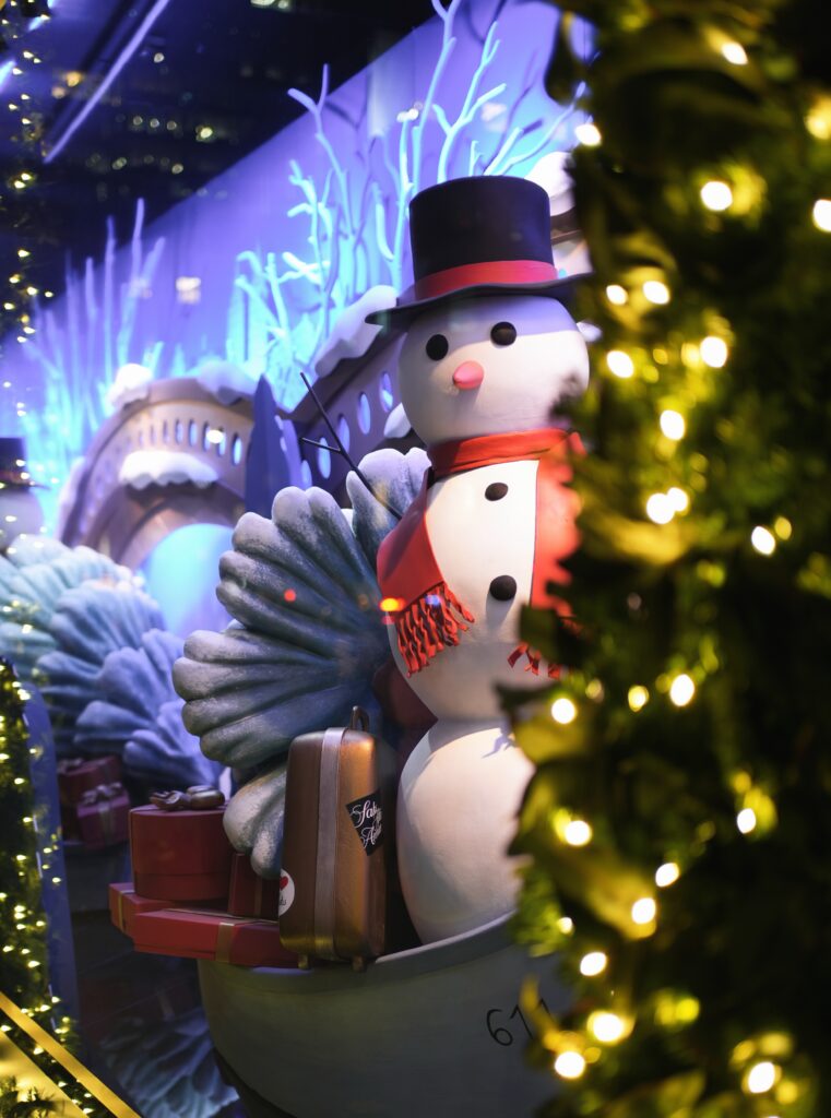 Christmas & NYE - The US 16 Christmas & NYE - The US 16